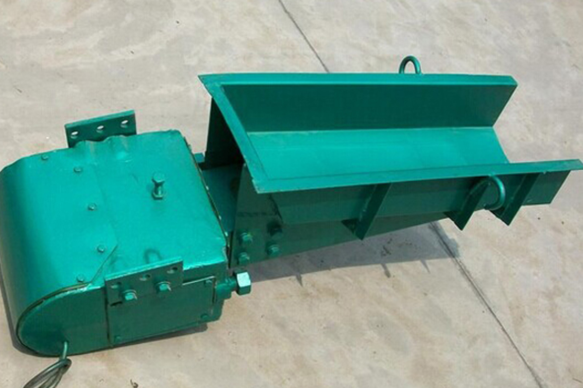 定期維護(hù)檢查電磁振動給料機(jī)，不可忽視哦